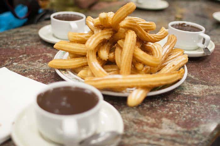 churros with chocolate 